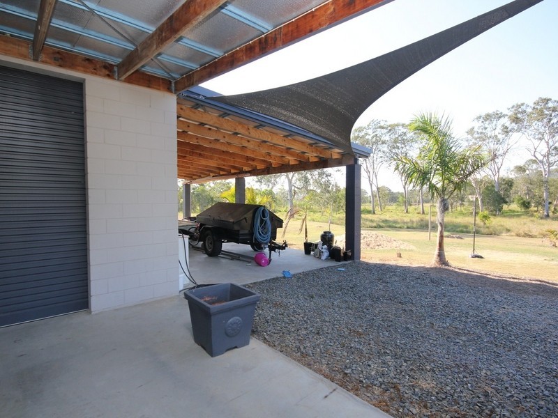 20 Racecourse Road, Barmaryee QLD 4703