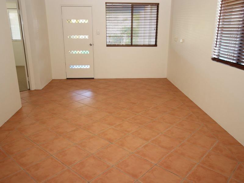 10 Ray Street, Cooee Bay QLD 4703