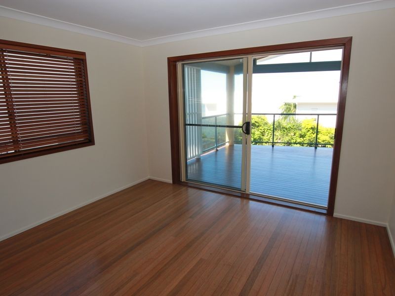 10 Ray Street, Cooee Bay QLD 4703