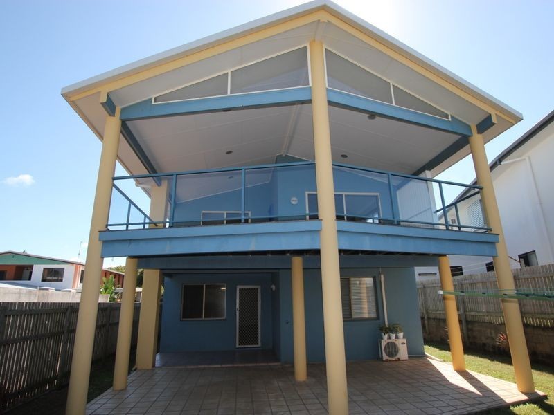 10 Ray Street, Cooee Bay QLD 4703