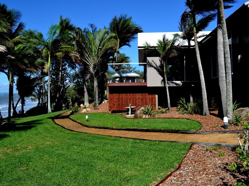 2 Sandy Lane, Zilzie QLD 4710