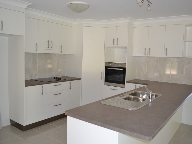 3 Webb Place, Barmaryee QLD 4703