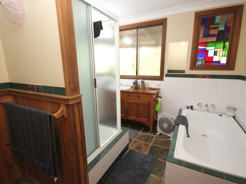 146 Mackays Road, Bondoola QLD 4703