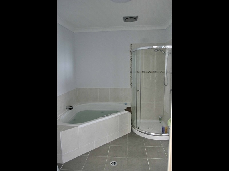 92 Larnarch Street, Zilzie QLD 4710