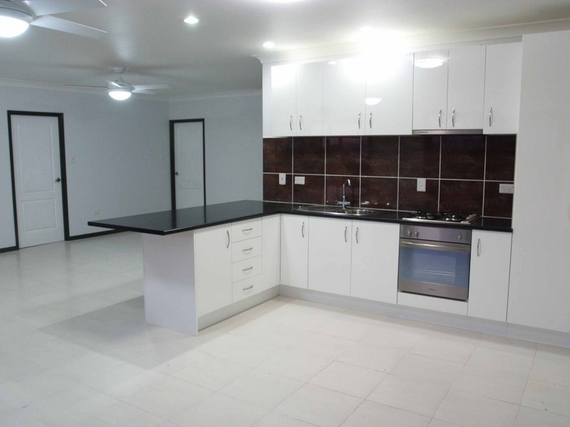 92 Larnarch Street, Zilzie QLD 4710