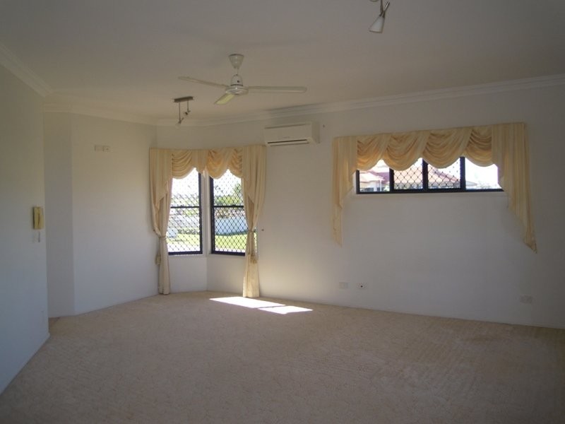 64 Monaco Drive, Zilzie QLD 4710