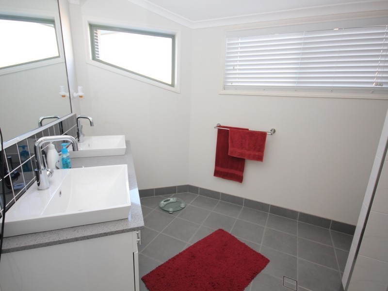 28 Banksia Place, Taranganba QLD 4703