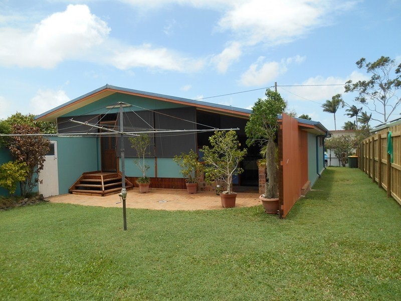 16 Maple Street, Yeppoon QLD 4703
