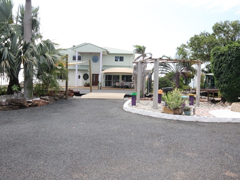 96 Crannys Road, Barlows Hill QLD 4703