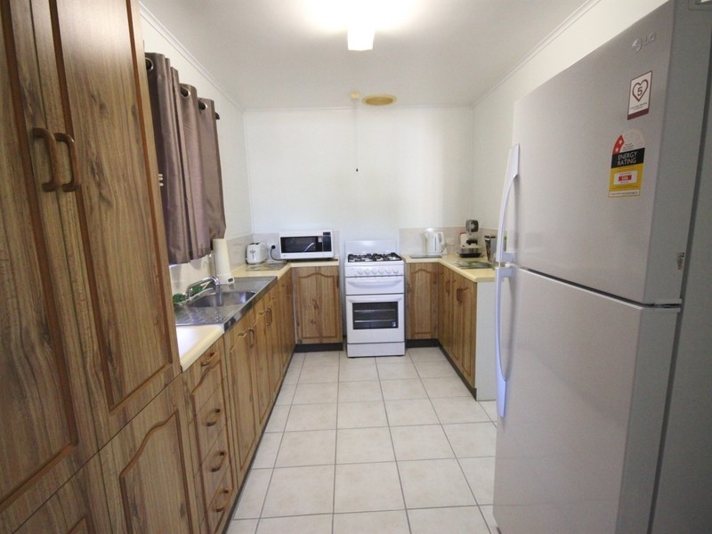 22 Limpus Avenue, Keppel Sands QLD 4702