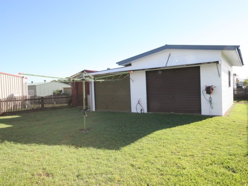 22 Limpus Avenue, Keppel Sands QLD 4702