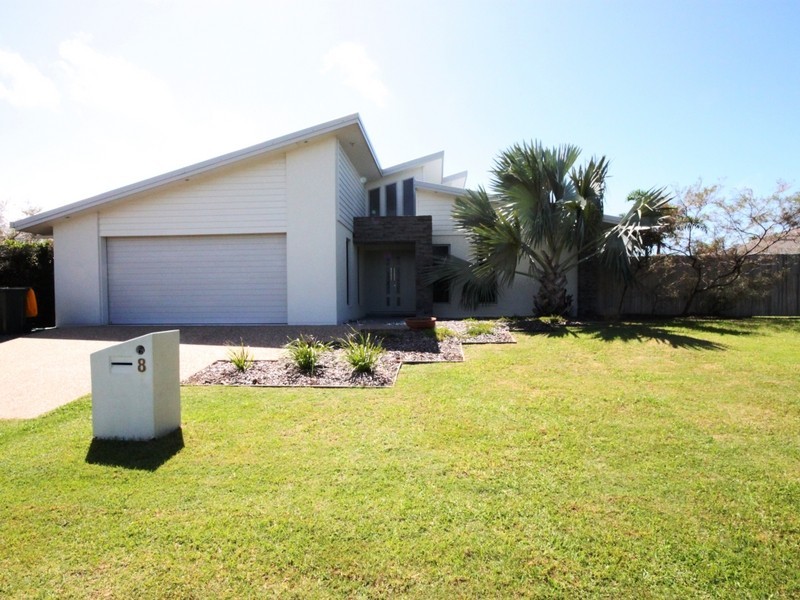 8 Blue Water Boulevard, Mulambin QLD 4703