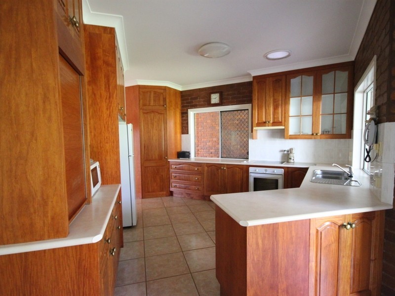 27 Kevin Drive, Hidden Valley QLD 4703
