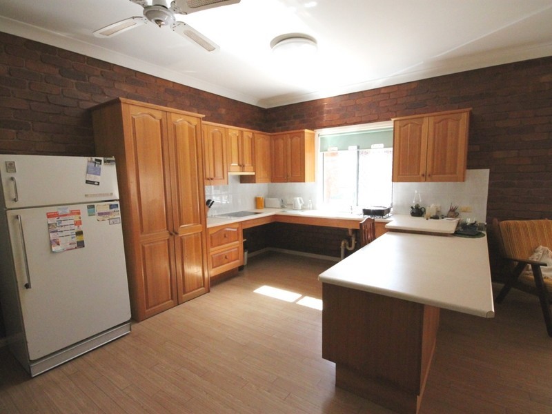 27 Kevin Drive, Hidden Valley QLD 4703