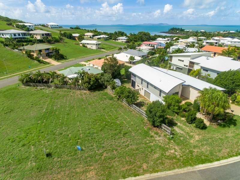 3 Paradise Way, Emu Park QLD 4710