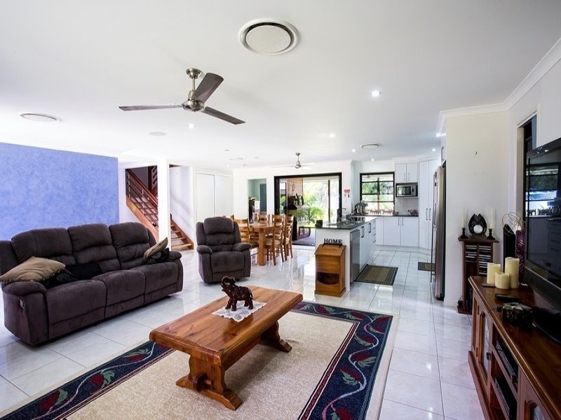 118 Arnolds Road, Byfield QLD 4703