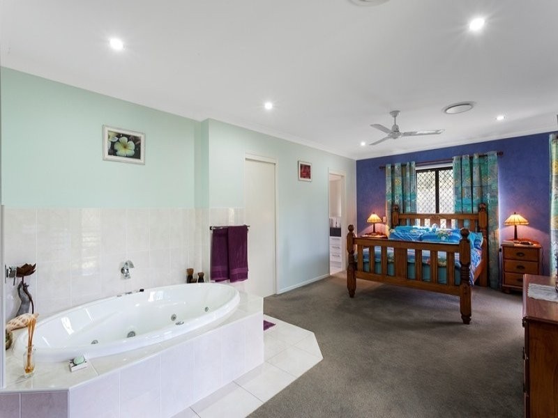 118 Arnolds Road, Byfield QLD 4703