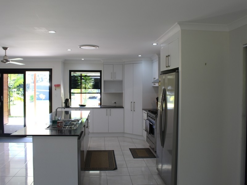 118 Arnolds Road, Byfield QLD 4703