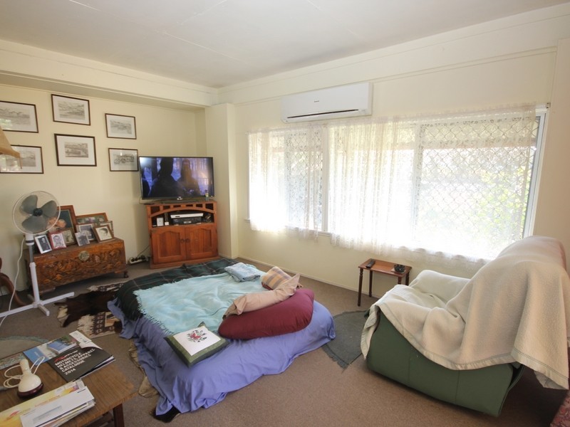 860 Scenic Highway, Kinka Beach QLD 4703