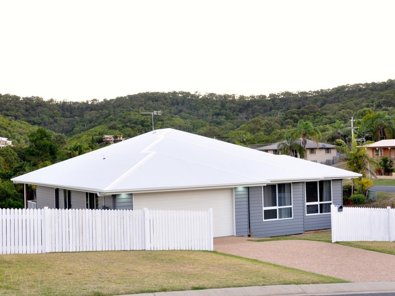25 Samoa Street, Barlows Hill QLD 4703