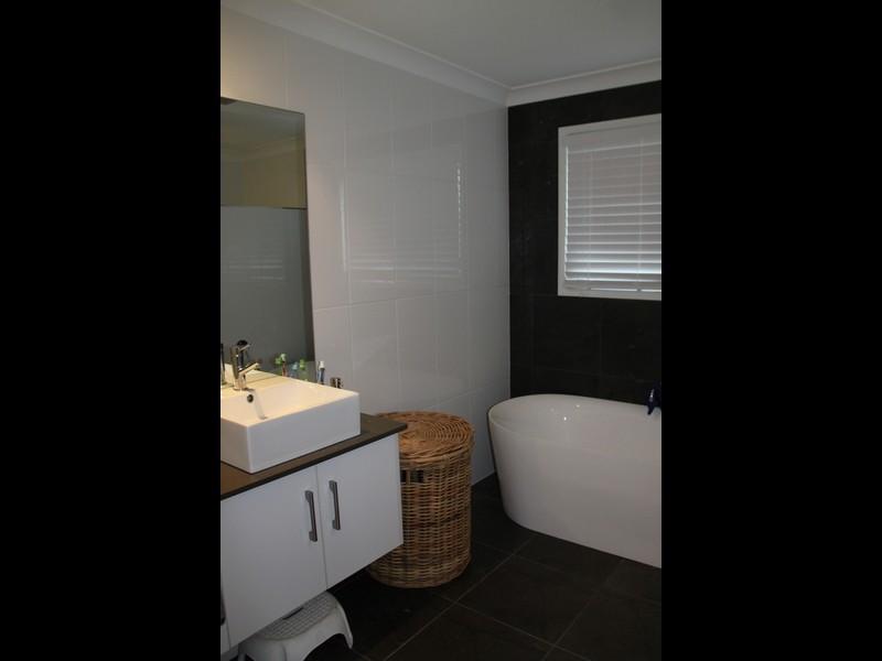 25 Samoa Street, Barlows Hill QLD 4703