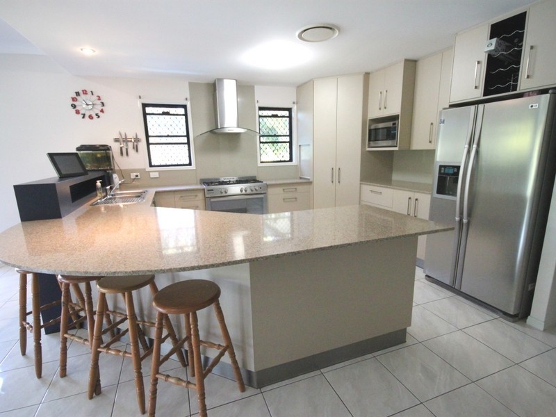 3 Spinnaker Drive, Mulambin QLD 4703