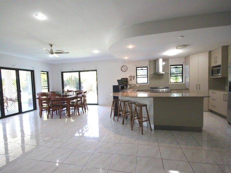 3 Spinnaker Drive, Mulambin QLD 4703