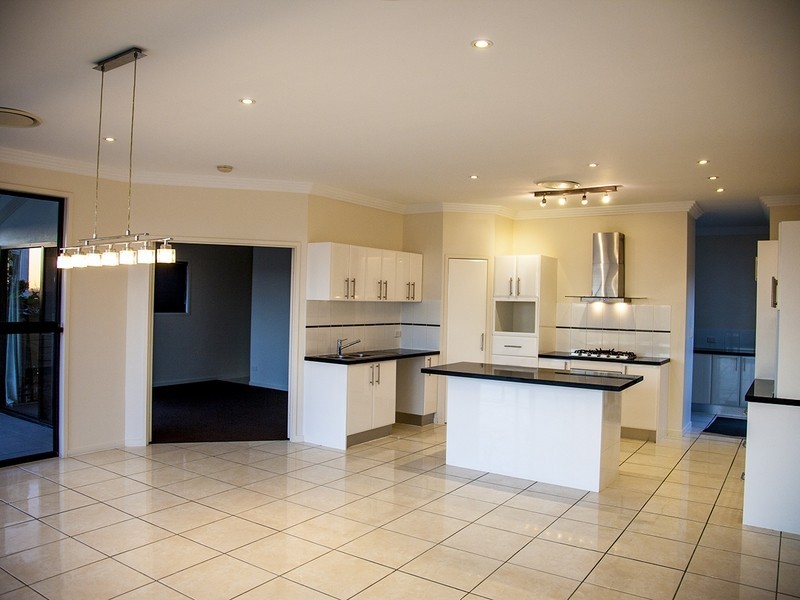 17 Cliff Street, Yeppoon QLD 4703