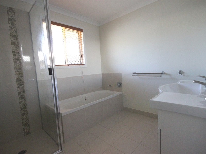 31 Dune Circle, Lammermoor QLD 4703