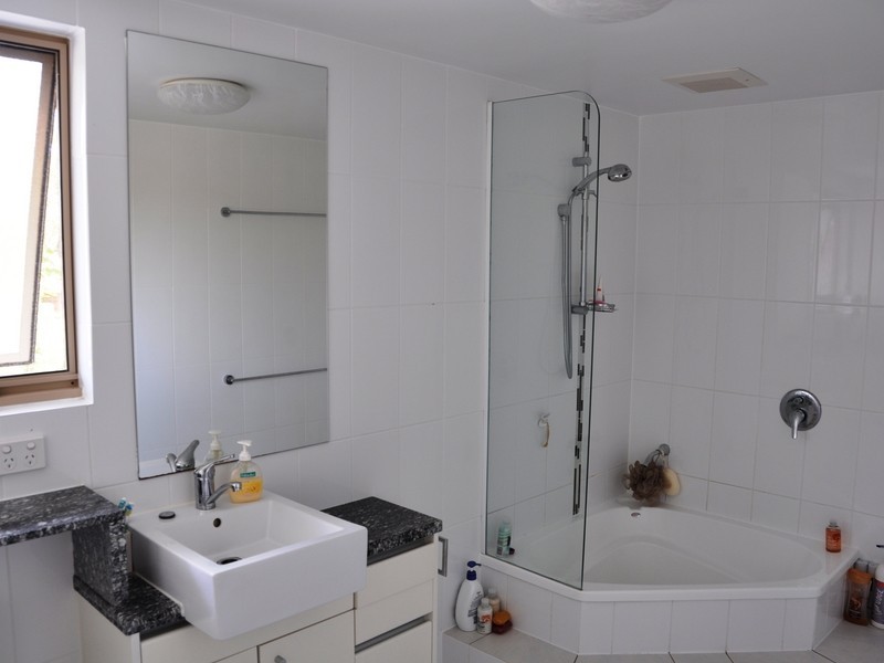 unit 8 of Melbourne, Yeppoon QLD 4703