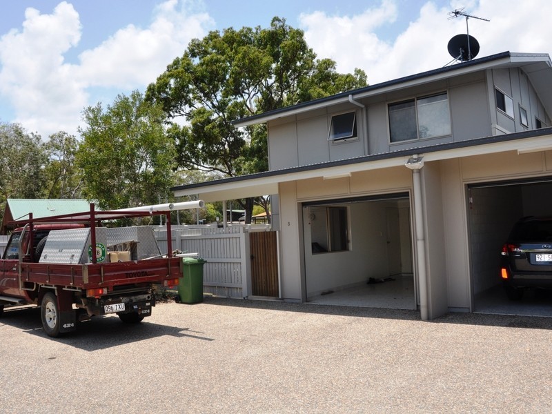 unit 8 of Melbourne, Yeppoon QLD 4703