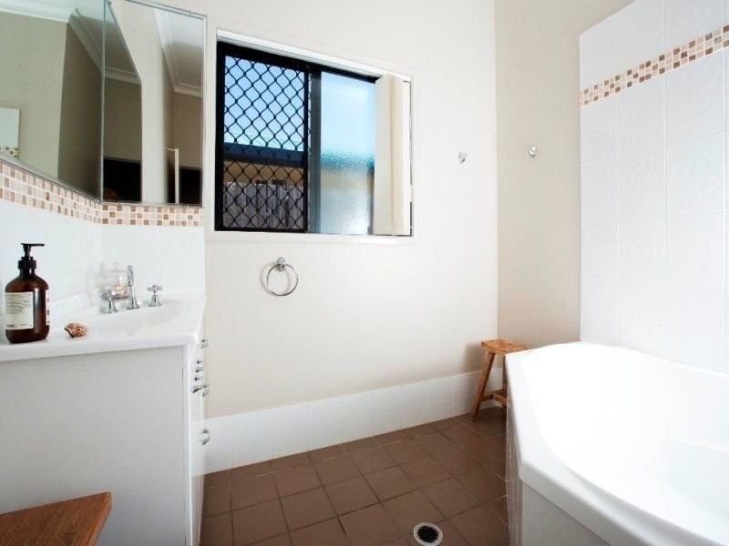 16 a Todd Av, Yeppoon QLD 4703
