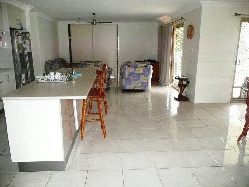 4 Downsfield place, Taroomball QLD 4703