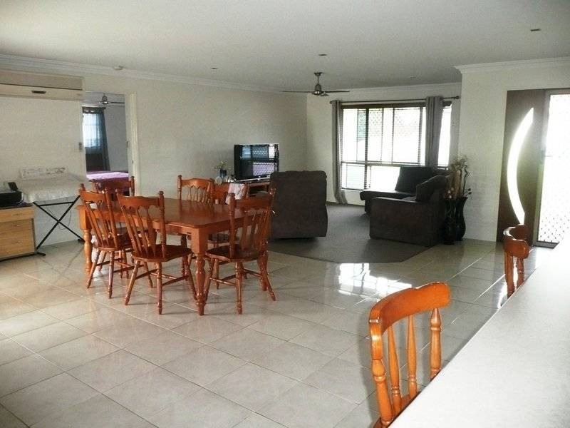 4 Downsfield place, Taroomball QLD 4703