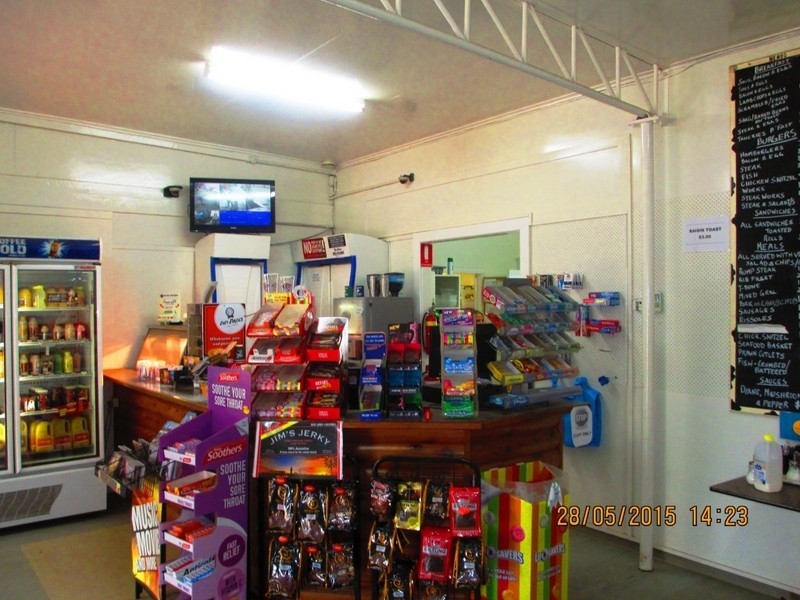 Caltex Service Station, Injune QLD 4454
