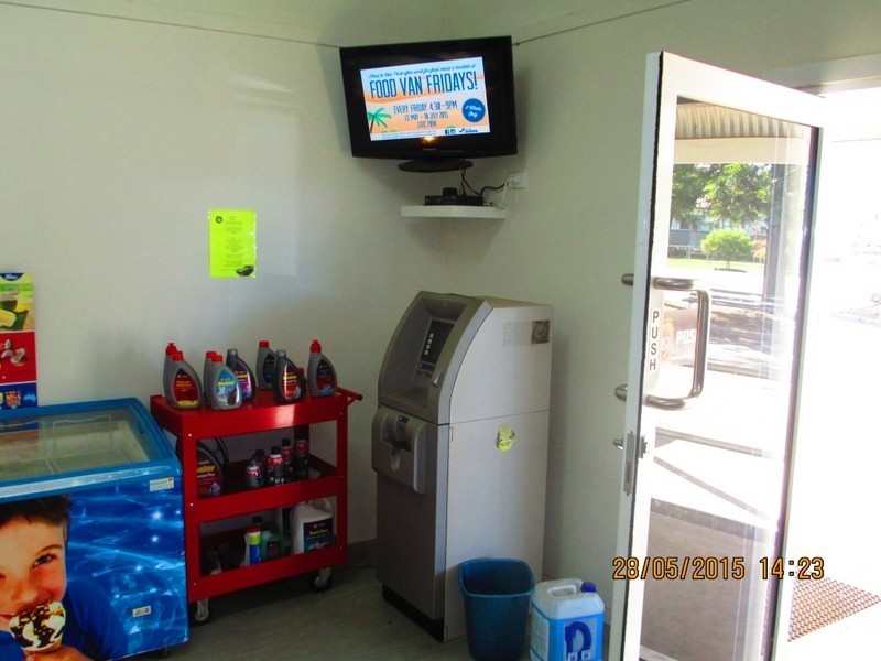 Caltex Service Station, Injune QLD 4454