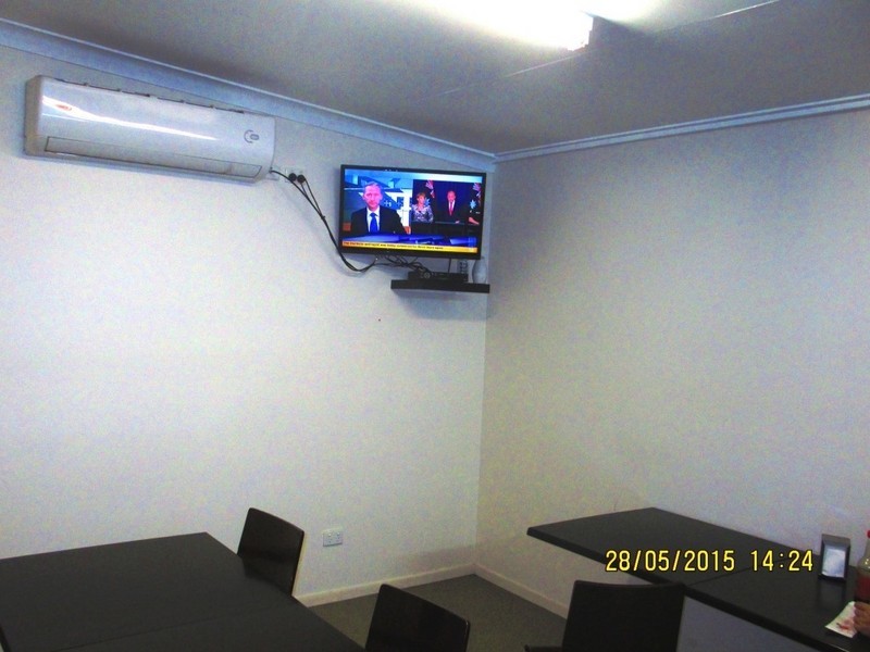 Caltex Service Station, Injune QLD 4454