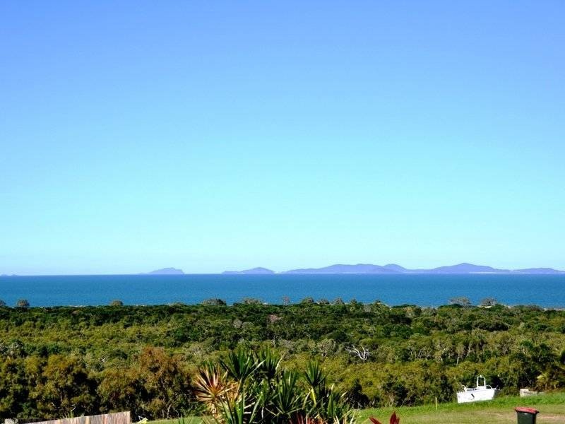 40 Miami Cres, Pacific Heights QLD 4703