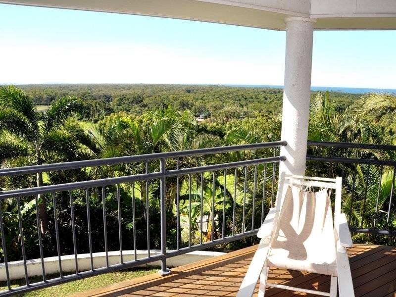 40 Miami Cres, Pacific Heights QLD 4703