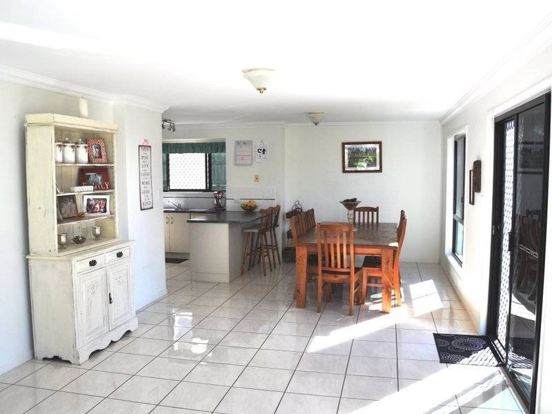 40 Miami Cres, Pacific Heights QLD 4703