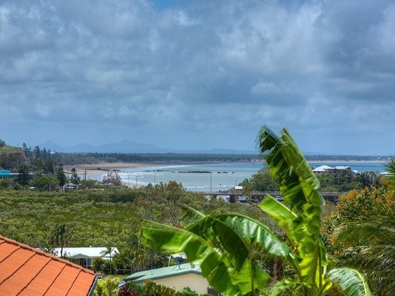 19 Callaghan Dr, Taranganba QLD 4703