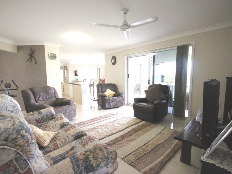 18 Hitching Rail Drive, Tanby QLD 4703