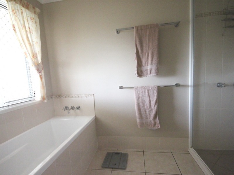 18 Hitching Rail Drive, Tanby QLD 4703