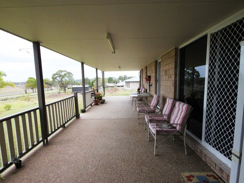18 Hitching Rail Drive, Tanby QLD 4703