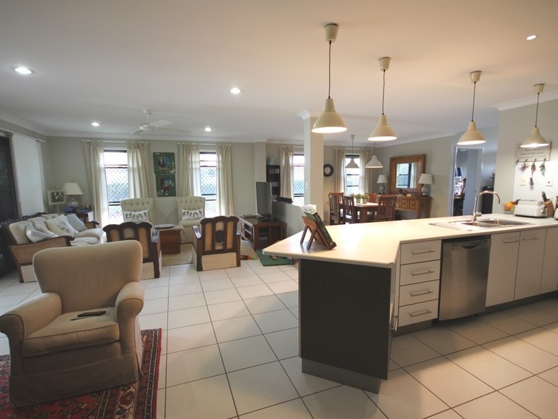 38 Saltwater Court, Mulambin QLD 4703