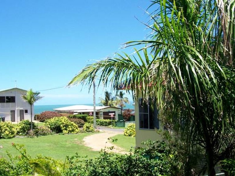 69 Matthew Flinders Drive, Cooee Bay QLD 4703