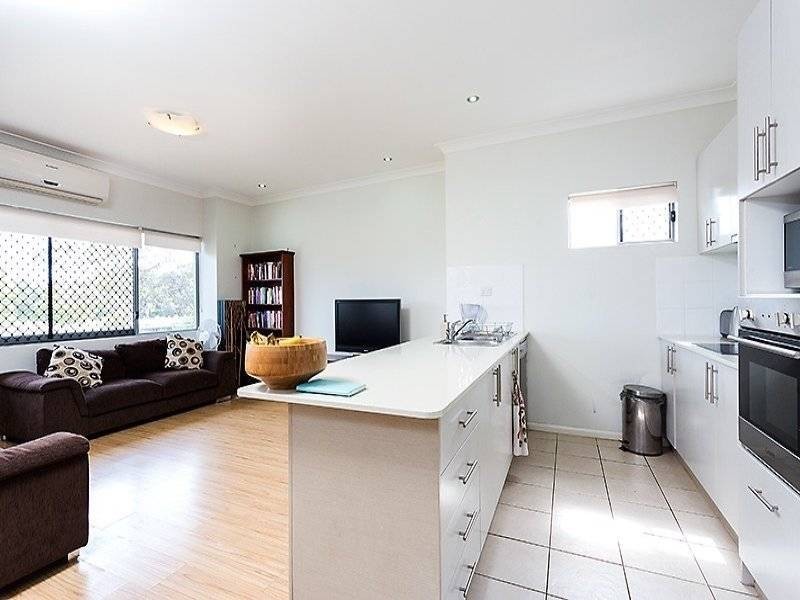 3/39 Scenic Highway, Cooee Bay QLD 4703