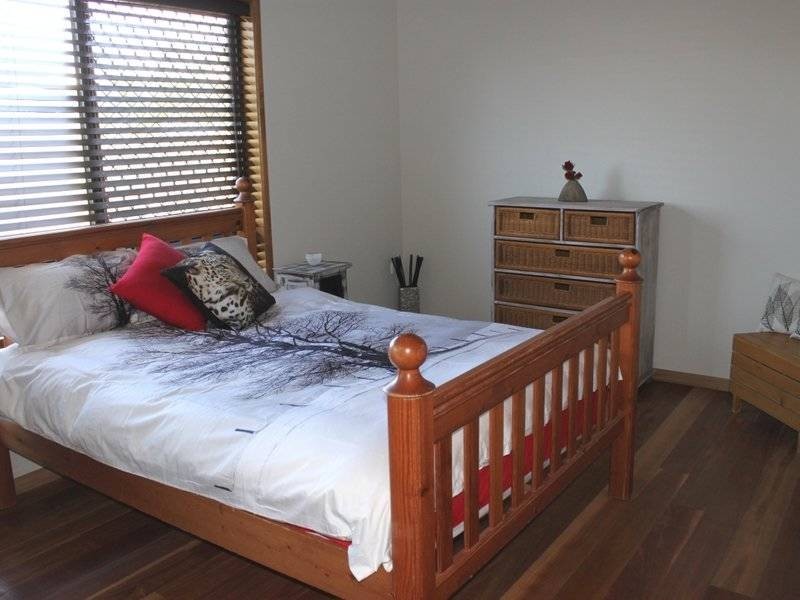 1 Farrier Driver, Tanby QLD 4703