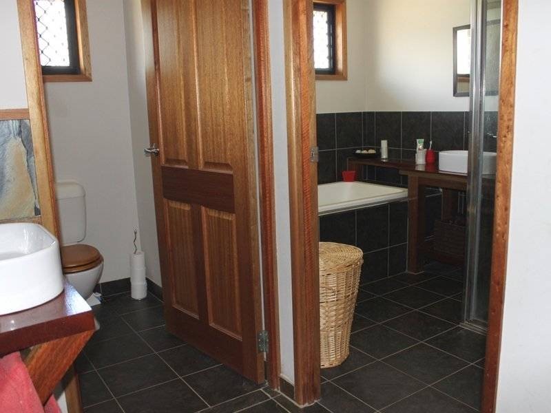 1 Farrier Driver, Tanby QLD 4703