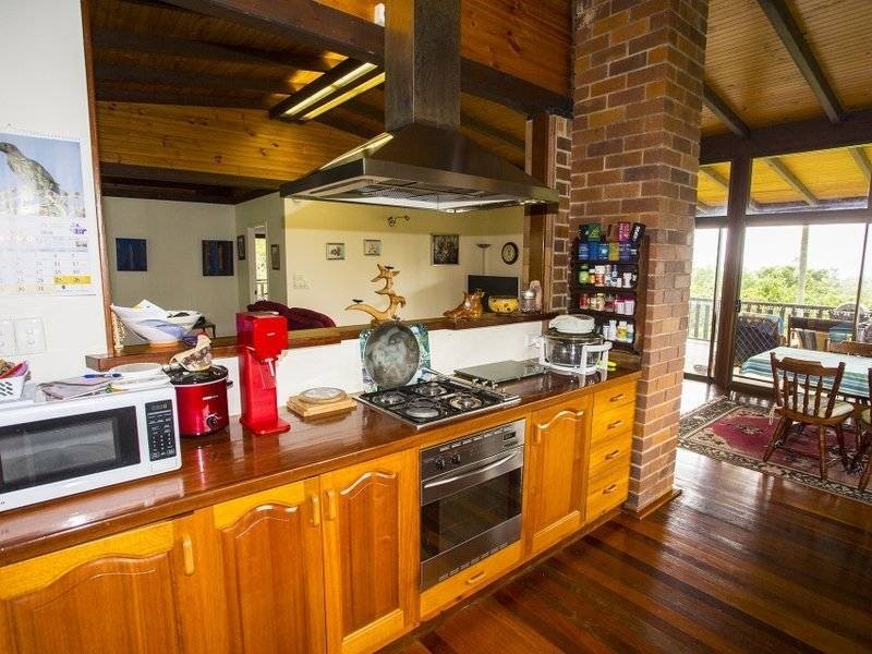 128 Castle Rock Road, Byfield QLD 4703